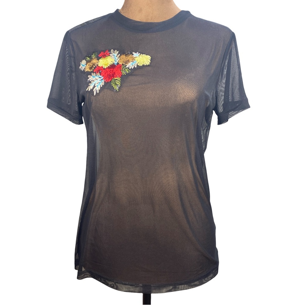 Timing Sheer Black‎ Tee with Floral Embroidery